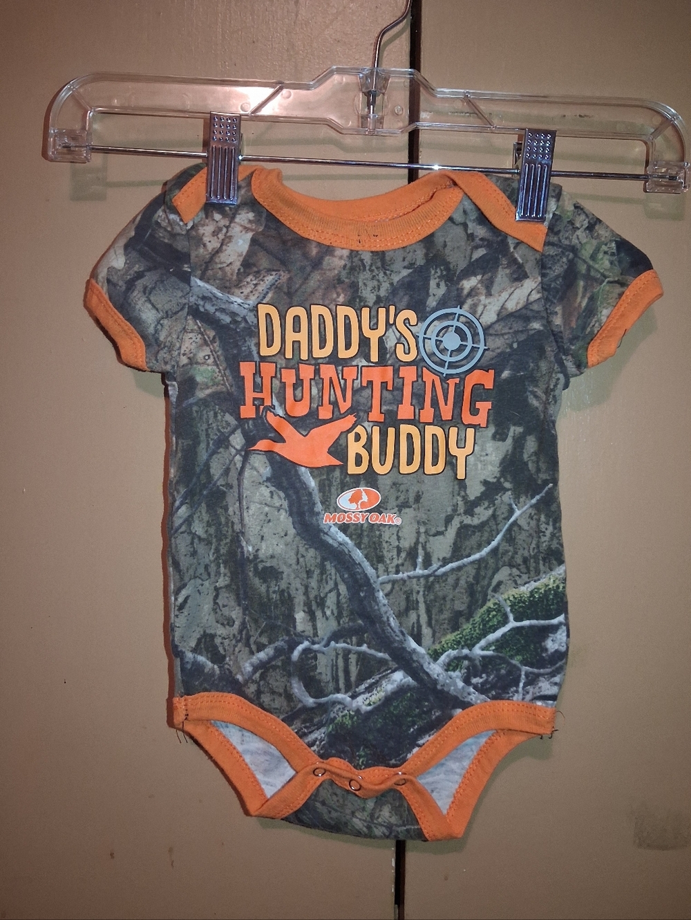 Mossy Oak 6/9 Months Bodysuit